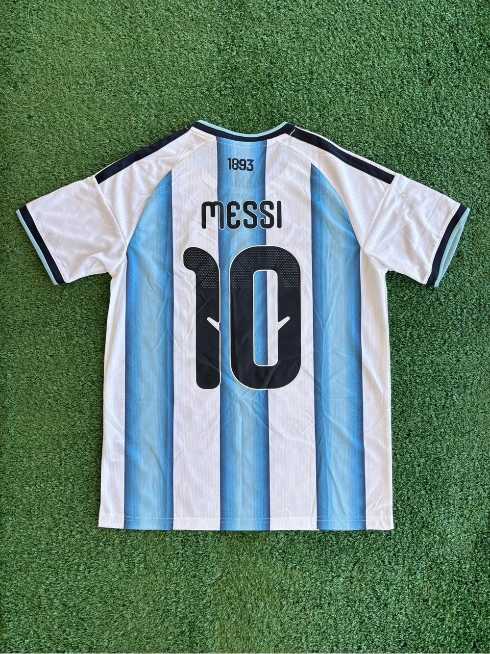 Lionel Messi Argentina 2026 Home Jersey — Size S